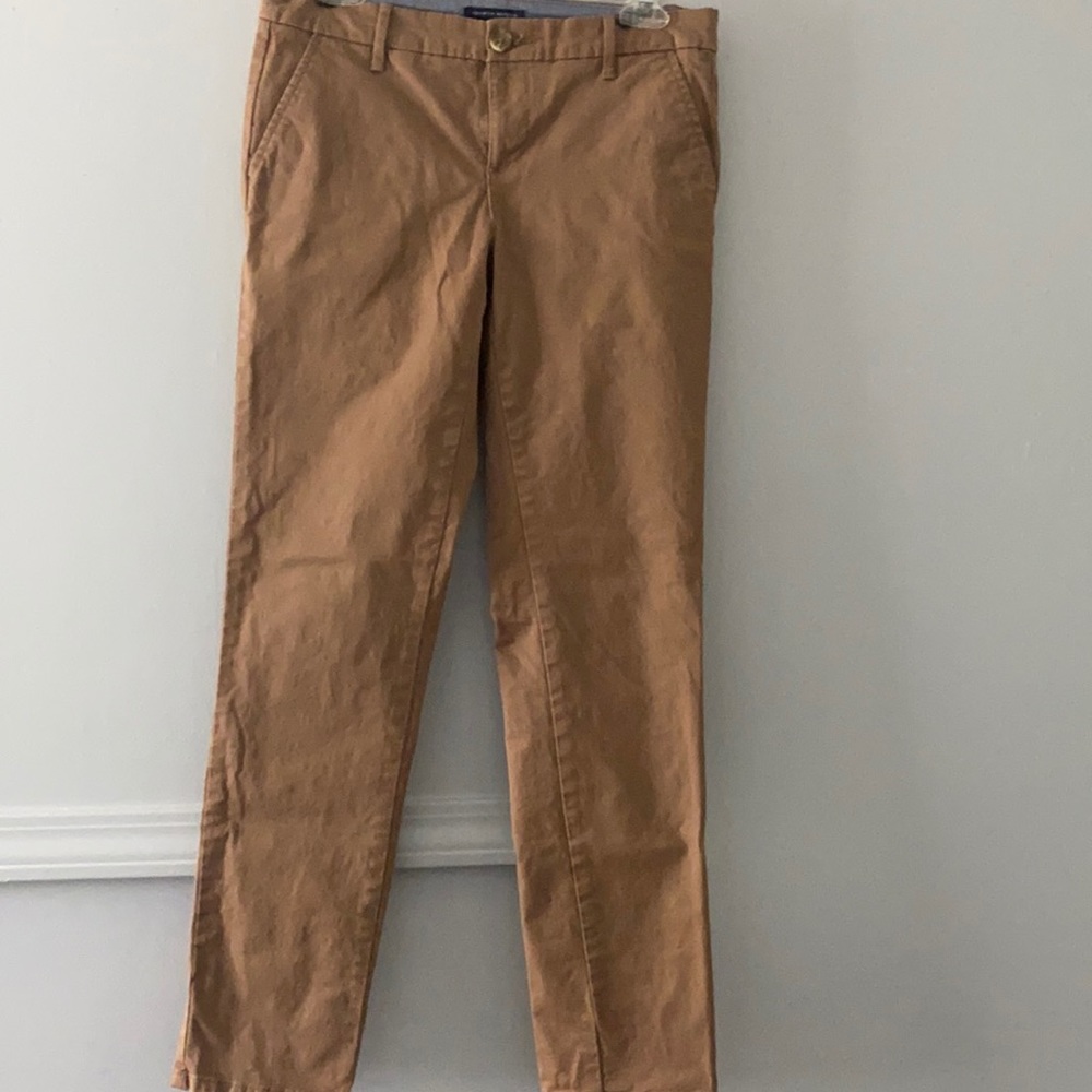 Tommy khakis